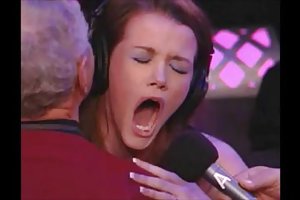 Bald man licked pussy of mature blonde and poured cum into her mouth